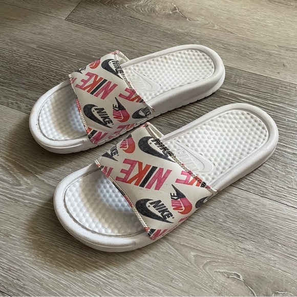 Nike Benassi Slides Sandal JDI Print Flip Flops Pink White Black Size 7 - Picture 1 of 5